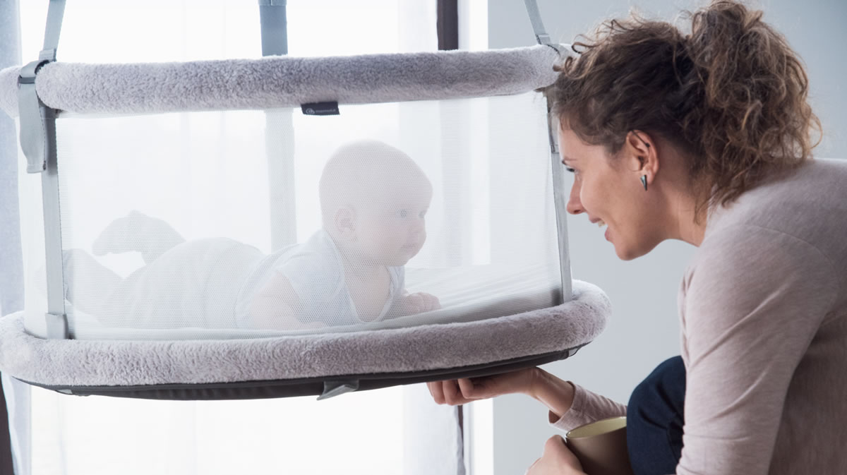 Leżenie na brzuszku Baby i Mama