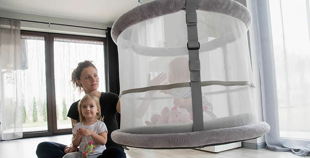 Matka z dzieckiem i Memola